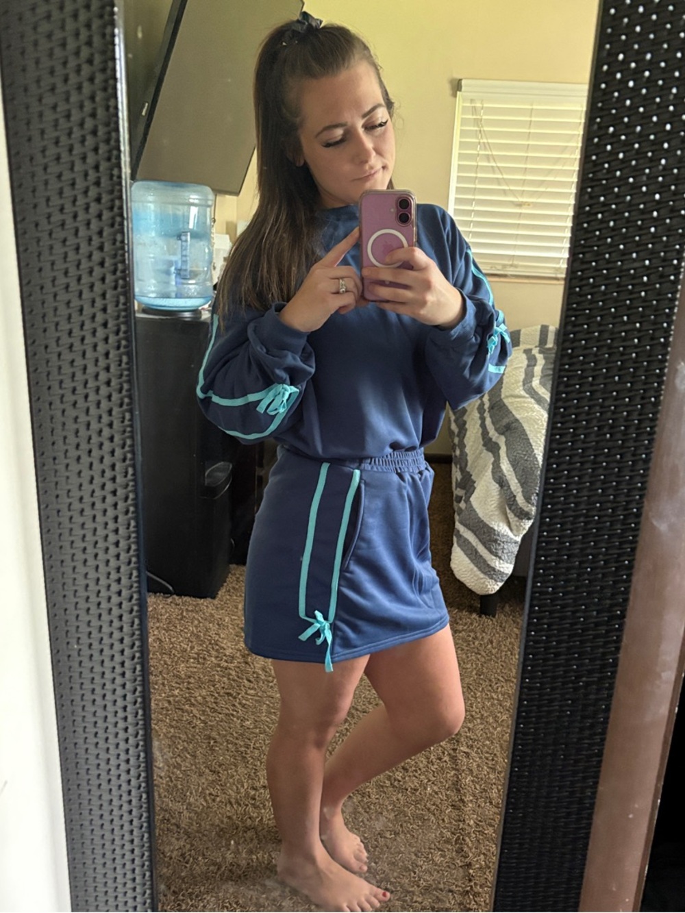 Size M Cozy Two-Piece Lounge Set with Aqua Stripe